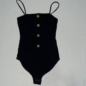 Black basic bodysuit with wooden buttons